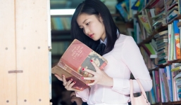 Triệu Thị Hà ủng hộ tiệm sách 30 năm sắp phá sản